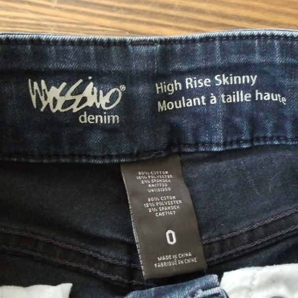 Mossimo Skinny Jeans - Picture 6 of 8